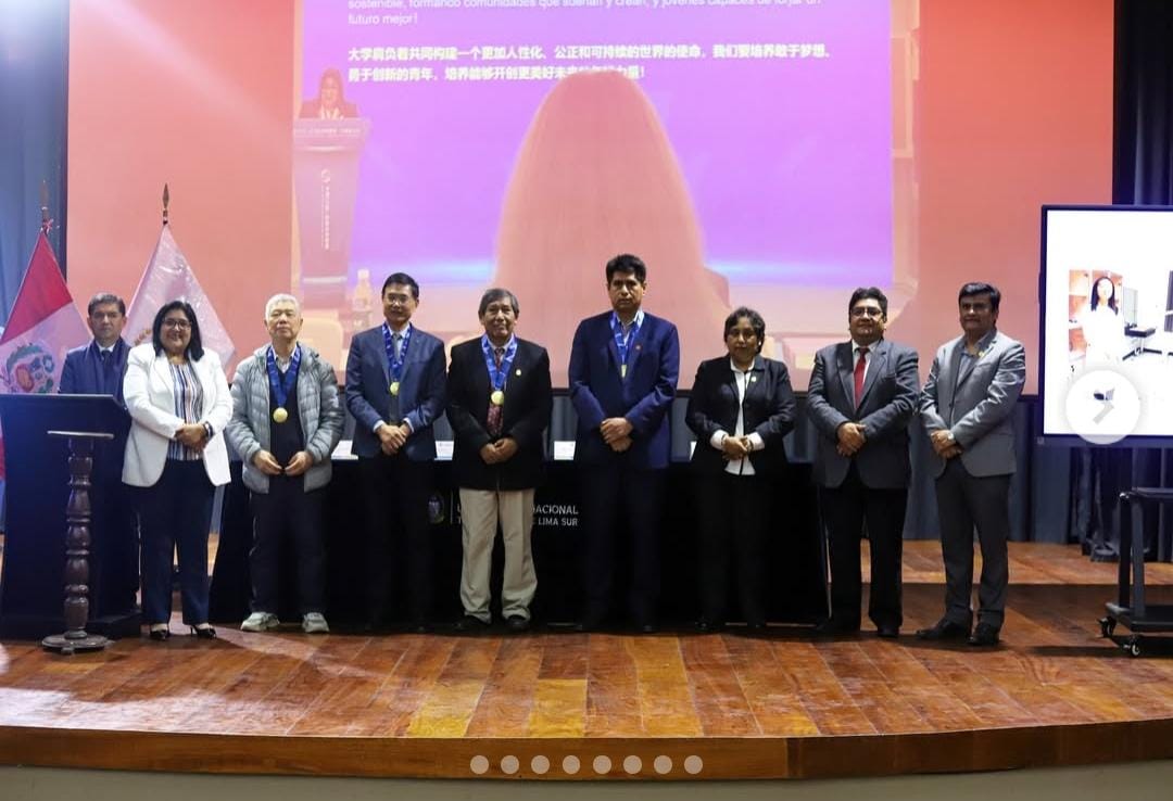 UNTELS entrega medallas de mérito a CADETUR y Cámara China tras informe de viaje